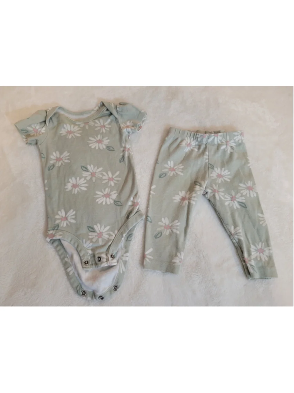 Baby Girl Floral Dress and Clothing Set 6 Months White Pink